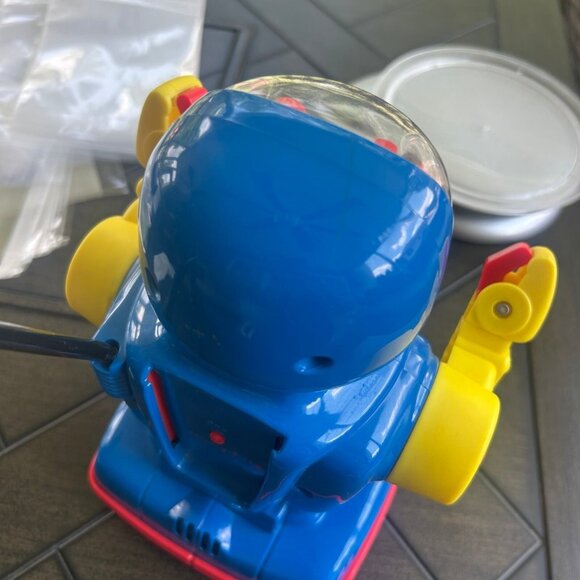 Vintage Playskool 1993 RC robot, parts and decor only, not working, 1058 10" - Picture 6 of 11